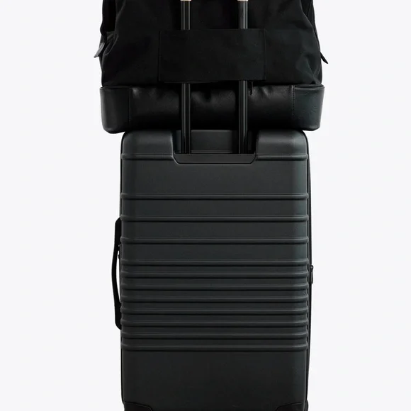 BEIS The Weekender in Black - Picture 2 of 7